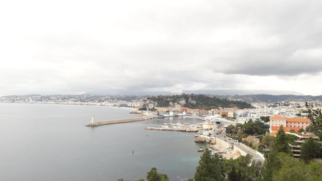 Chambre D Hote Avec Clim Terrasse Et Petit Dejeuner Hauteurs De Nice Bagian luar foto