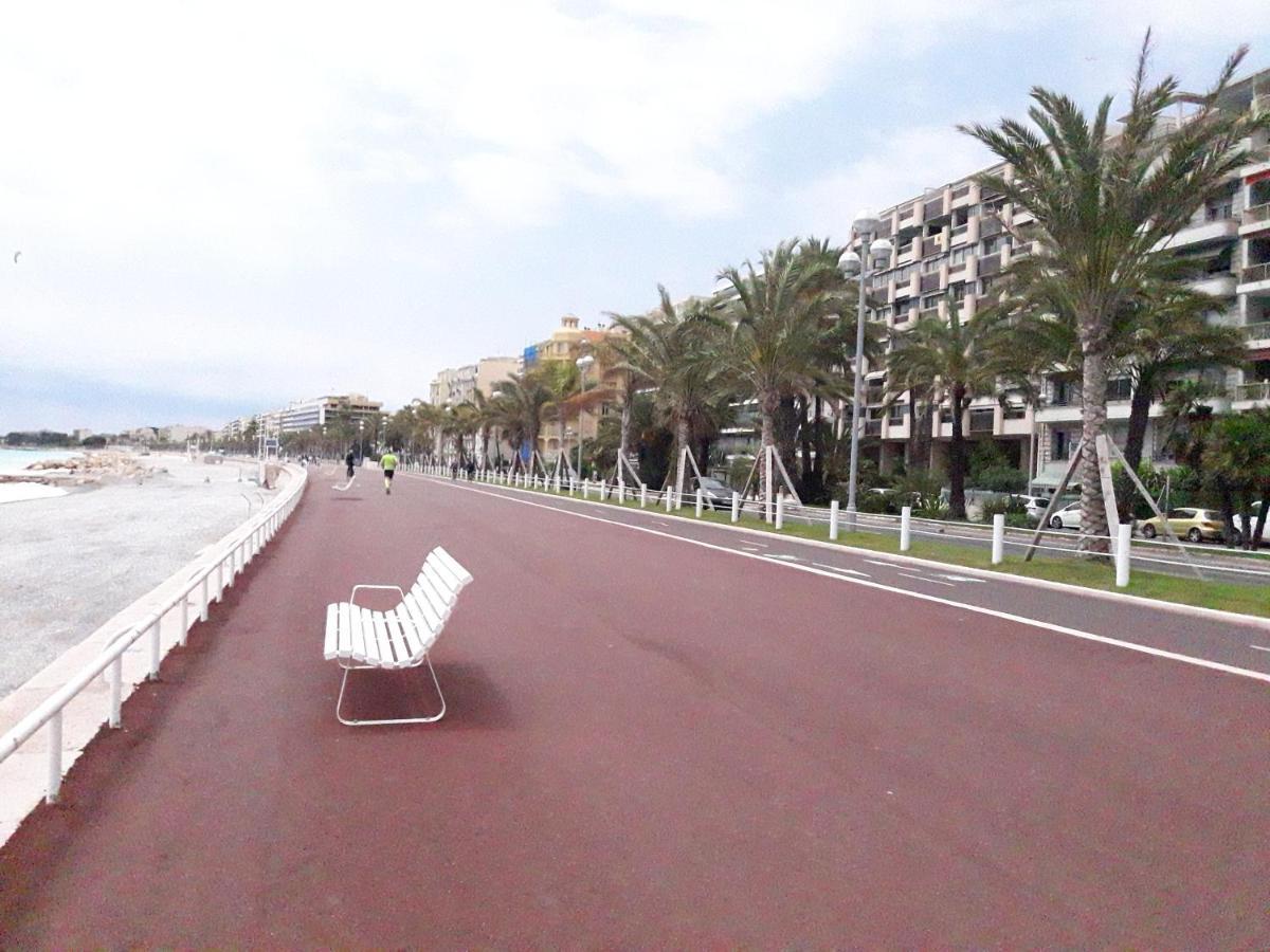 Chambre D Hote Avec Clim Terrasse Et Petit Dejeuner Hauteurs De Nice Bagian luar foto